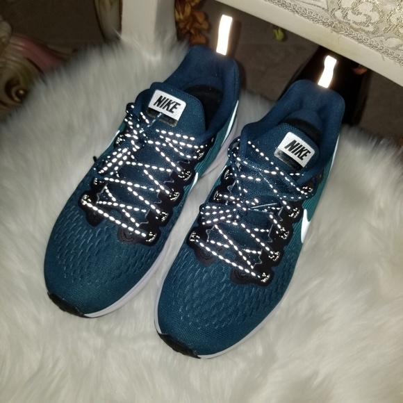 Nike ID Zoom Pegasus 34 Shield Custom Shoes - Picture 4 of 8